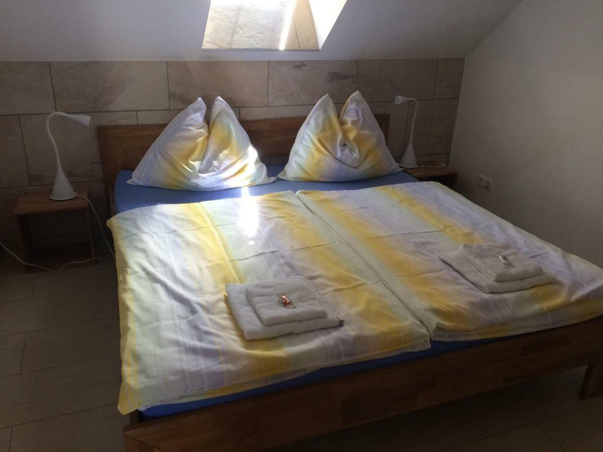 Ferienwohnung Frieser ชไตน์ดอร์ฟ อัม ออสเซียเฮอร์ ซี ภายนอก รูปภาพ
