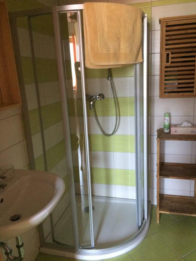 Ferienwohnung Frieser ชไตน์ดอร์ฟ อัม ออสเซียเฮอร์ ซี ภายนอก รูปภาพ